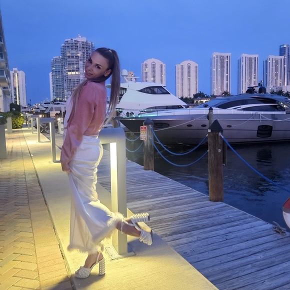 𝑀𝐸𝐸𝒯 𝒴❀𝒰𝑅 𝒫🩷𝒮𝐻 𝒜𝑀𝐵𝒜𝒮𝒮𝒜𝒟😎𝑅 🎀𝒜𝒩𝒩𝒜𝒱𝐼𝒱♔ - Picture 2 of 13